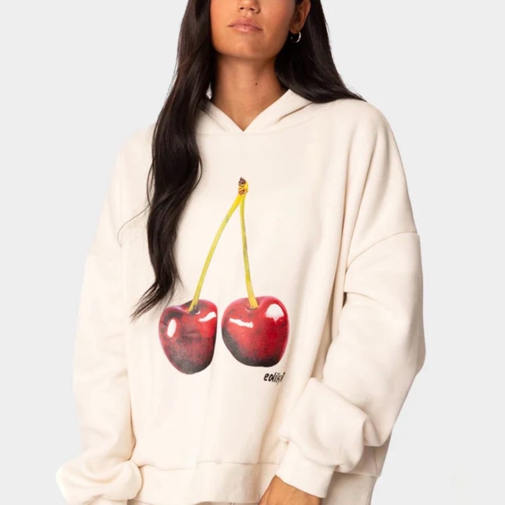EDIKTED Mon Cheri Hoodie
